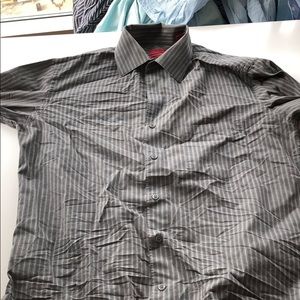 Barely worn Men’s size Large Grey Alfani shirt